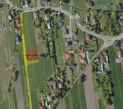 Ortofotomapa z Geoportalu - szerszy widok okolicy z zaznaczoną działką 249/3